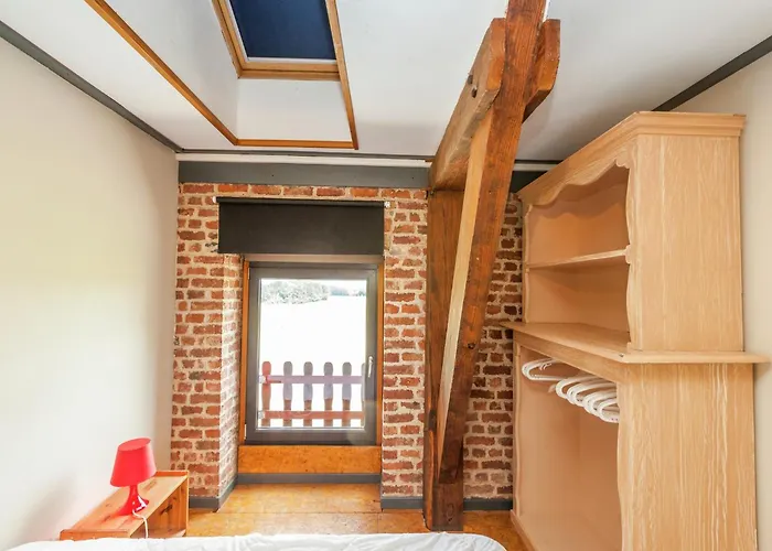 With Sauna, Liege Ouffet