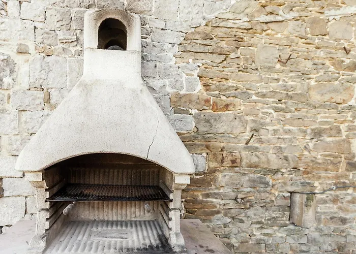 With Sauna, Liege * Ouffet